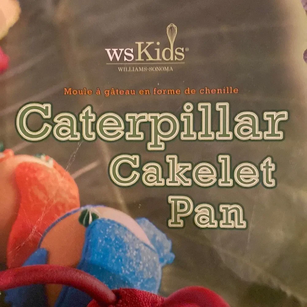 Williams Sonoma/Nordic Ware Caterpillar Cakelet Pan!
